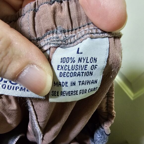 Vintage BUM Equipment Baggy Windbreaker Pants Mens L Mauve Nylon Cargo Y2K - Picture 6 of 9